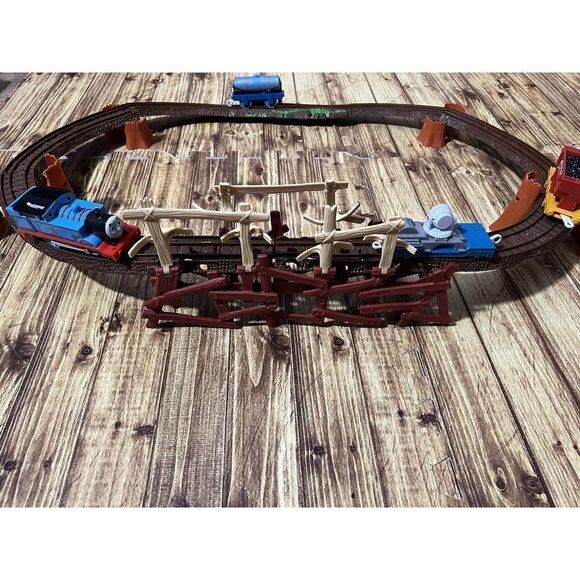 Thomas & Friends Trackmaster Railway Shake Shake Bridge With Trains - Picture 2 of 12